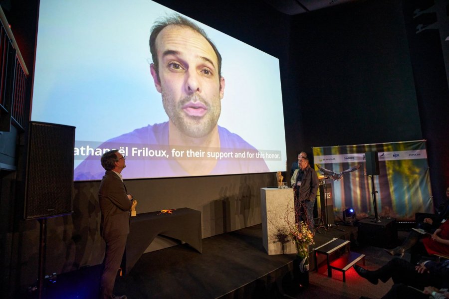 Director Matthieu Le Mau bedankt sich per Grußbotschaft aus Chile