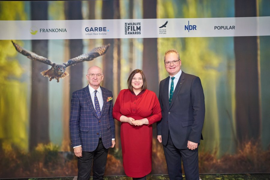 The patron of EWFA 2026 and the German Wildlife Foundation (from left to right): Prof. Dr J.-Matthias Graf von der Schulenburg (German Wildlife Foundation), patron Katharina Fegebank (Deputy Mayor and Senator of the BUKEA), Prof. Dr Klaus Hackländer (German Wildlife Foundation)